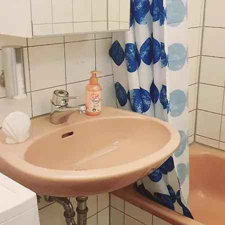 Work&relax Bc 民宿 *